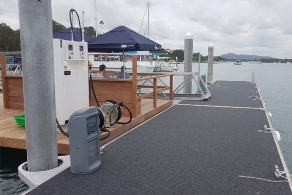 the fuel dock - Pelican Boat Hire