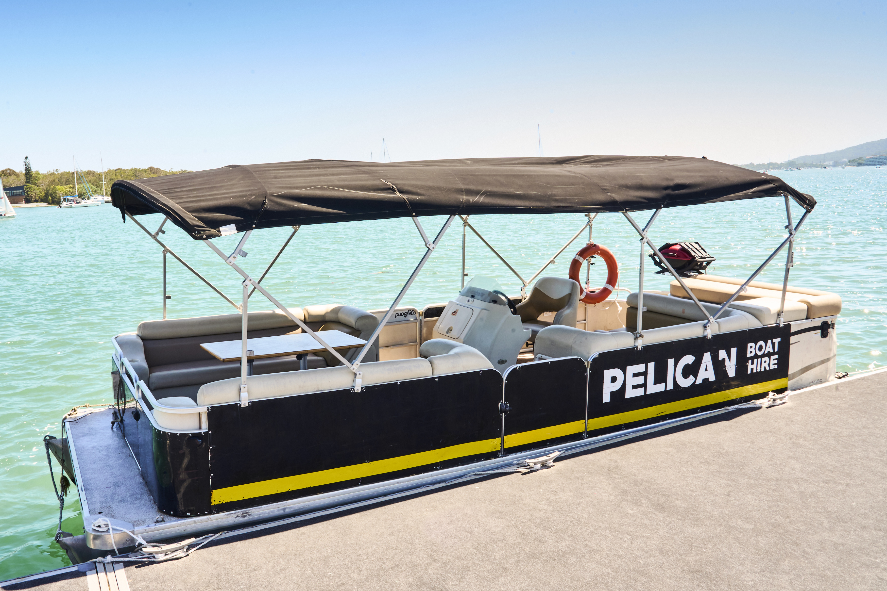 BBQ Pontoon - Luxury PLUS 12 People - Pelican Boat Hire